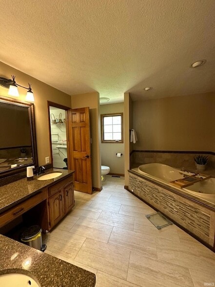 Building Photo - 3825 E Devonshire Ln