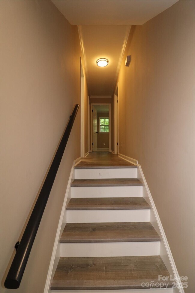 Building Photo - 310 Chaney St