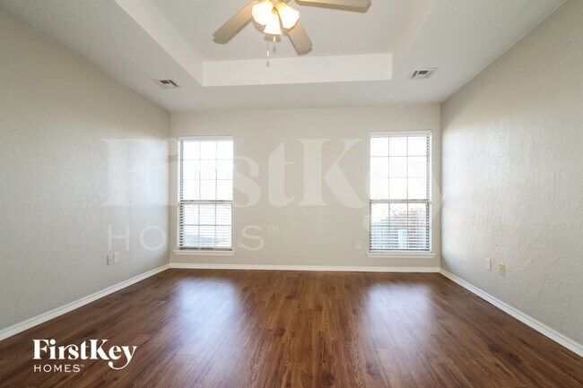 Building Photo - 3113 Highland Glen