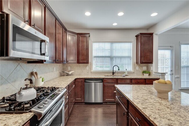 Building Photo - 4905 Greylock Walk SE