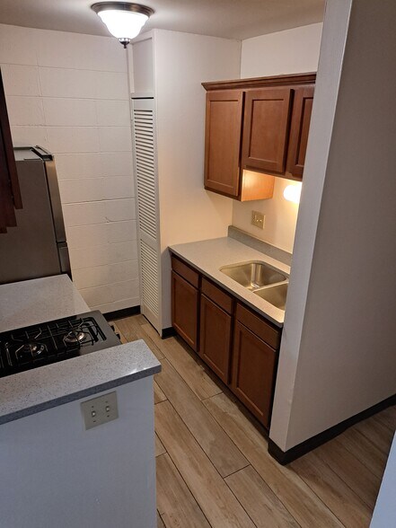 Building Photo - 1836 North Star Rd