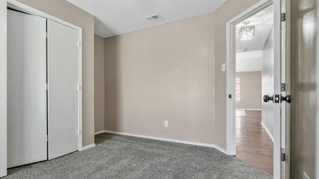 Building Photo - 527 Alameda Ave