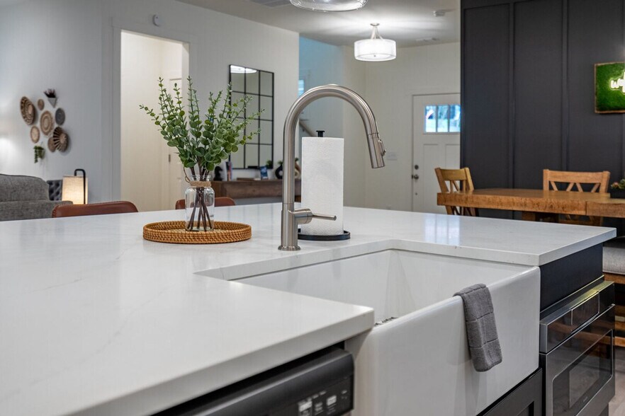 Building Photo - 51 Puckett Rd SE