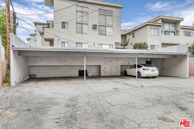 Building Photo - 12021 Louise Ave