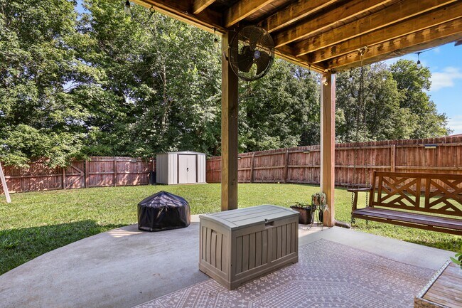 Building Photo - 773 Banister Dr