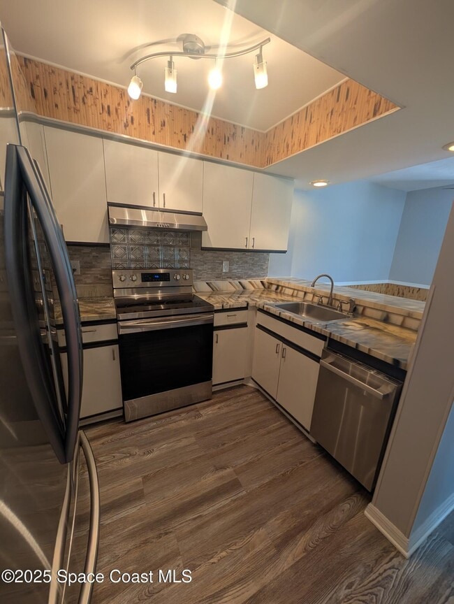 Building Photo - 2969 Sir Hamilton Cir