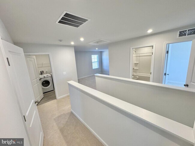 Building Photo - 95 Maben Hill Ln