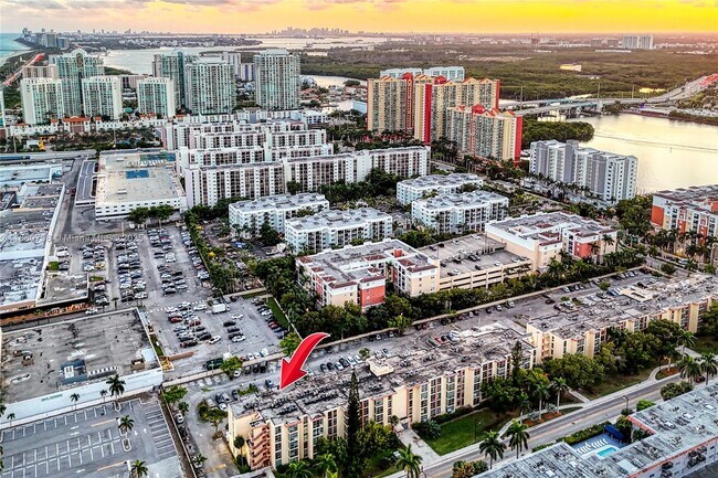 Building Photo - 200 172nd St