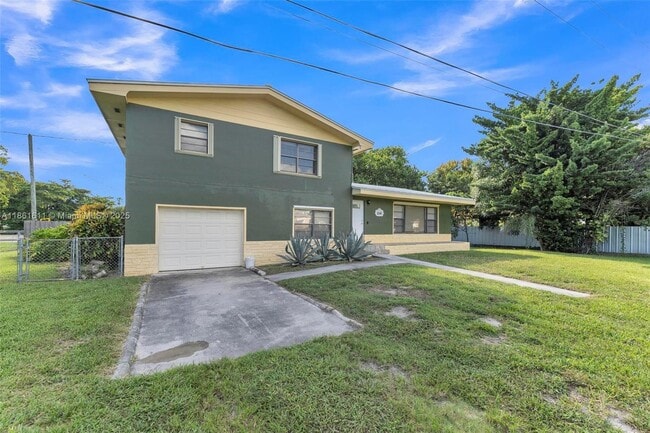 Building Photo - 11141 NW 22nd Ct
