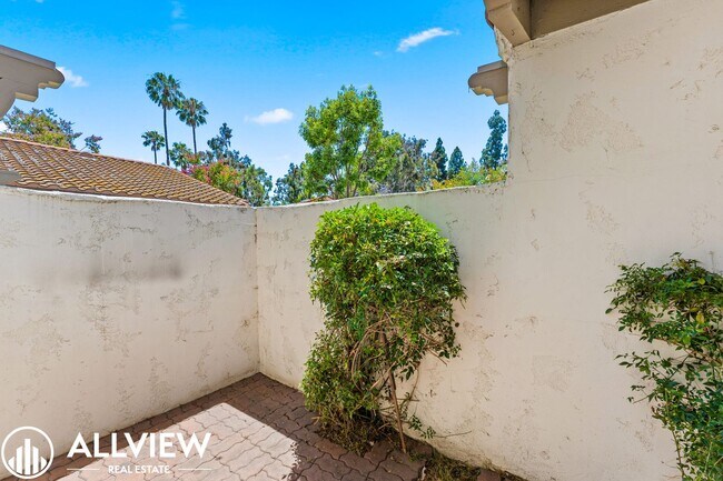 Building Photo - Charming San Juan Capistrano Home with Garage & Modern Amenities