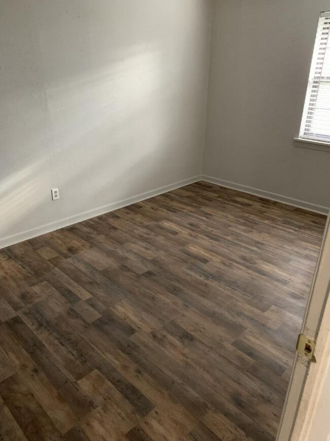 Building Photo - 1509 Meyers Pl