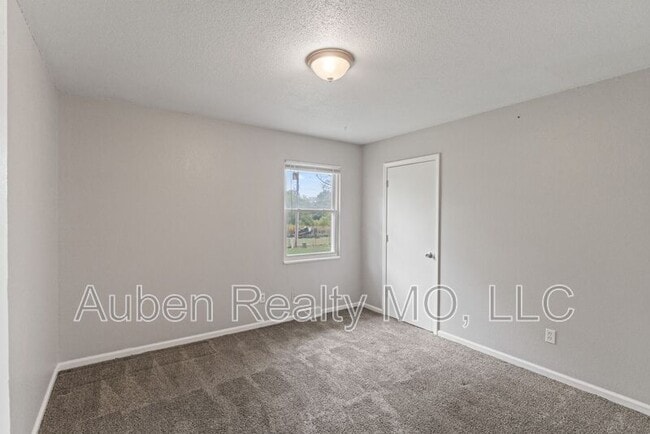 Building Photo - 1426 S Haden Ct