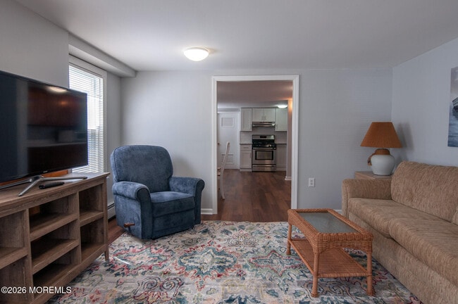 Building Photo - 124 N Cambridge Ave