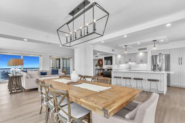 Building Photo - 5380 N Ocean Dr