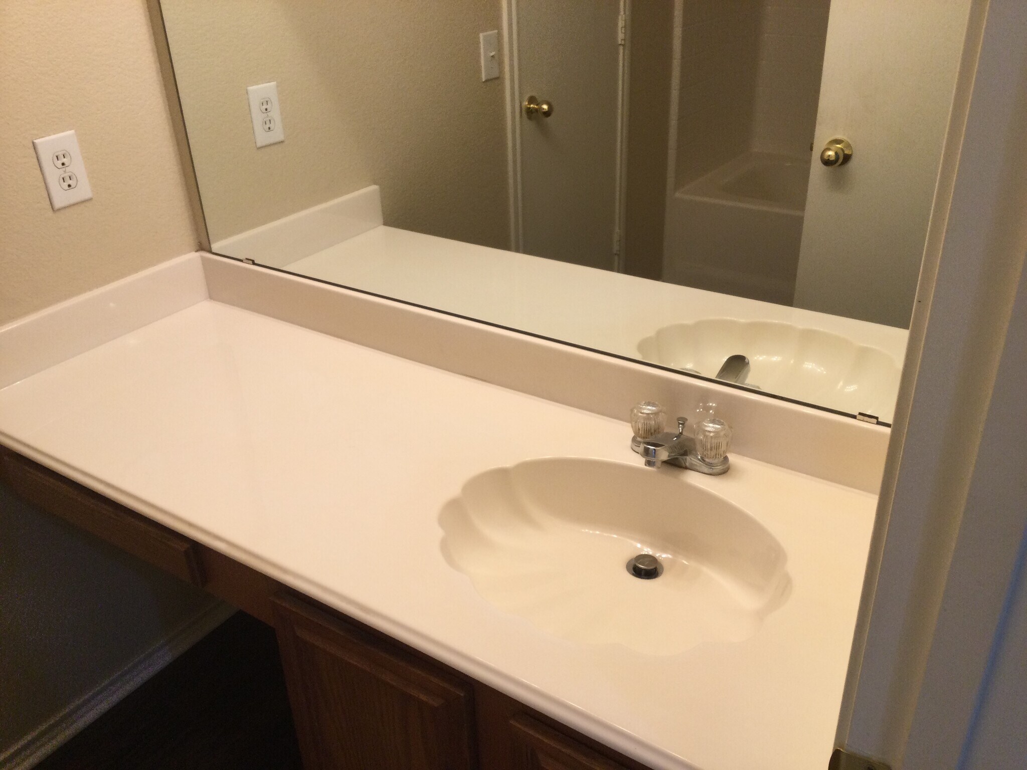 Building Photo - 702 Fleming St