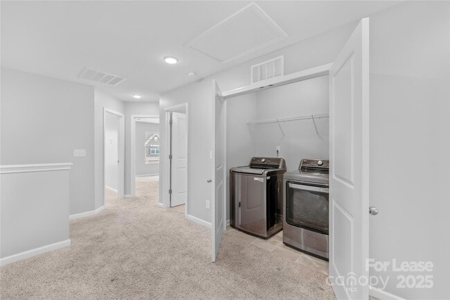 Building Photo - 15013 Savannah Hall Dr
