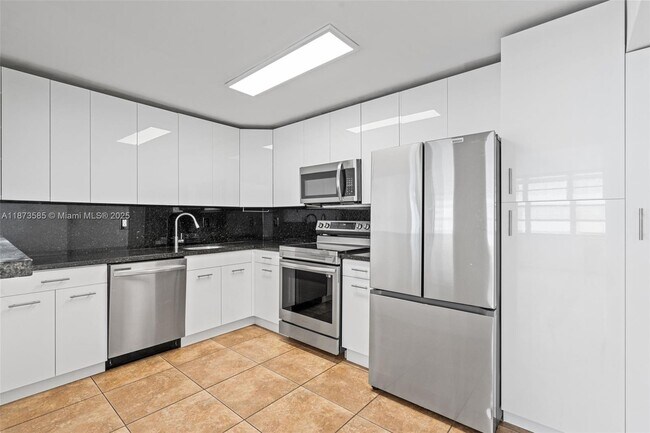 Building Photo - 2750 NE 183rd St