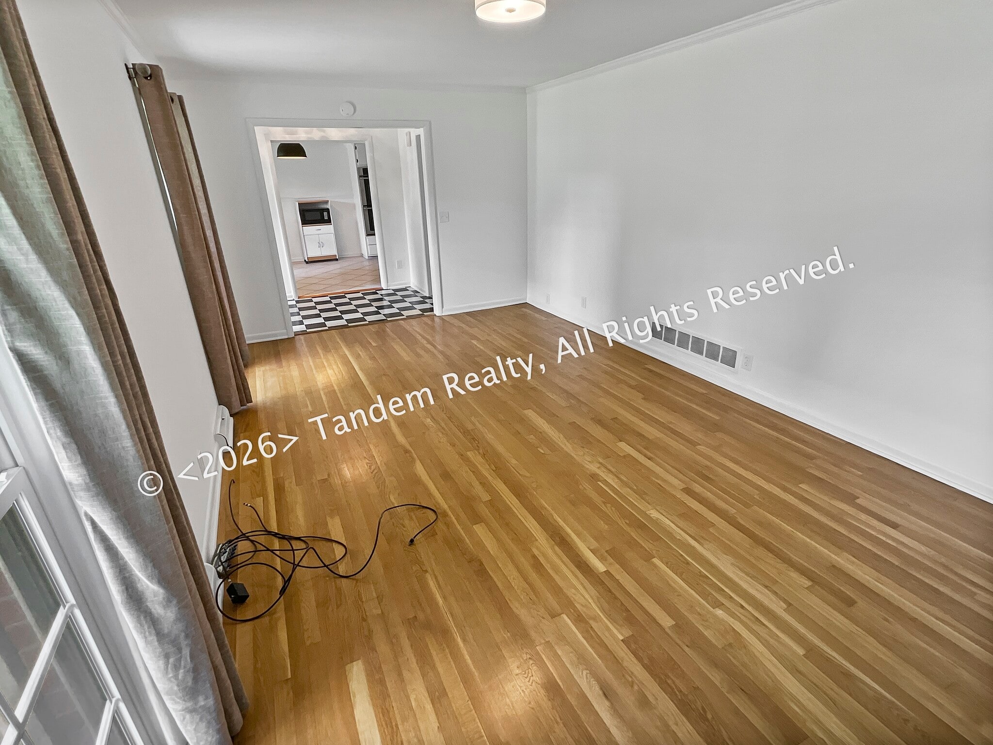 Building Photo - 406 Ritchie Dr