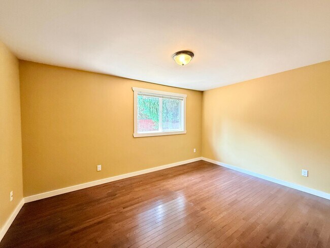 Building Photo - Updated 3BR Rambler | RV/Boat Parking | Gardener’s Backyard