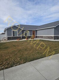 Building Photo - Spacious 3-Bed, 2-Bath Home with Bonus Room – Heyburn, ID