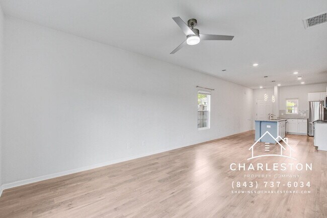 Building Photo - 347 Matuskovic Dr