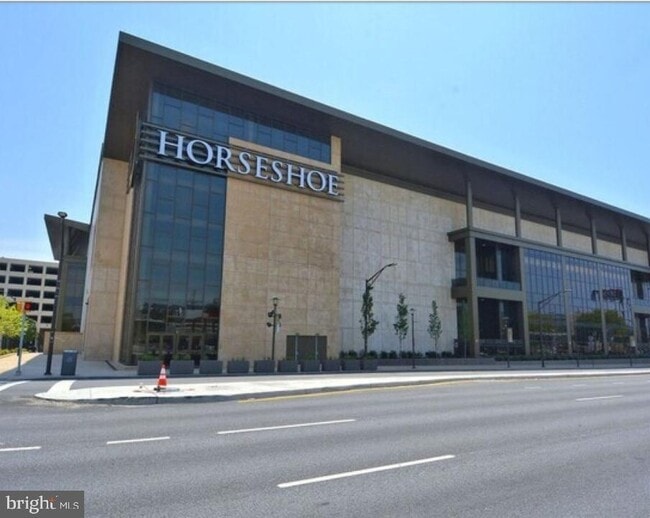 Building Photo - 111 E Cross St