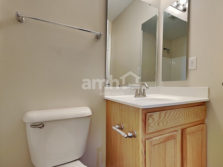 Building Photo - 5929 Marsh Cir