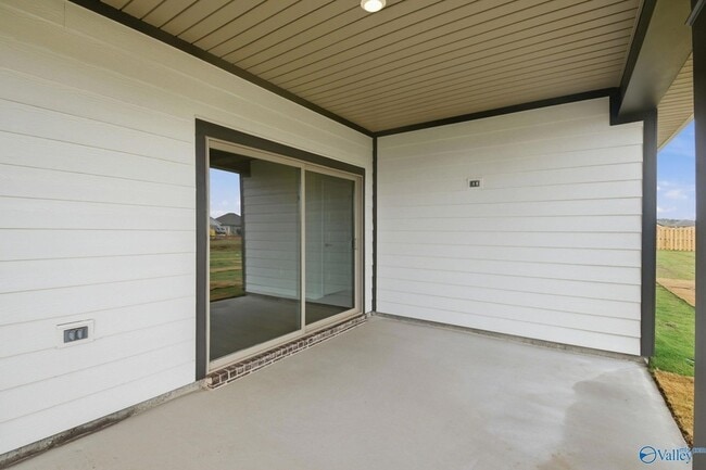 Building Photo - 304 Allene Wy
