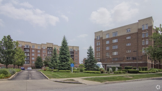 Building Photo - Park Place Condominiums I
