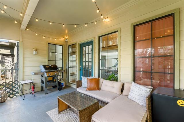 Building Photo - 3105 San Jacinto St