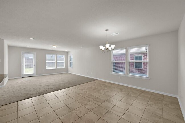Building Photo - 1115 Littleton Ct