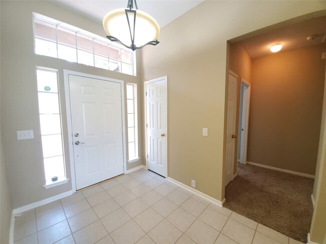 Building Photo - 7610 Broken Oak Ln