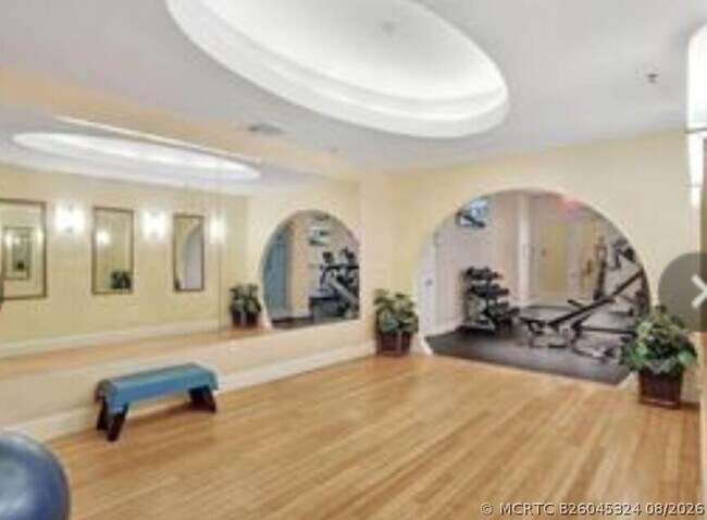 Building Photo - 1830 Radius Dr