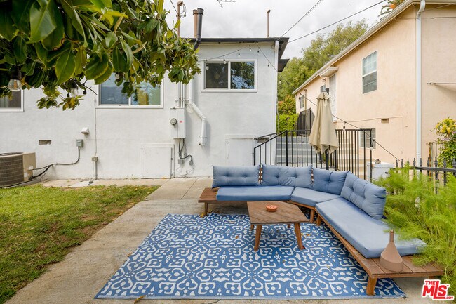 Building Photo - 4540 Catalpa St