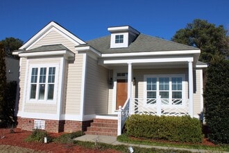 Building Photo - 3001 Canal Dr NW