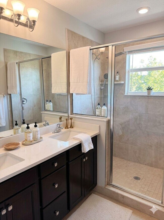 Building Photo - 1067 Rio Ct