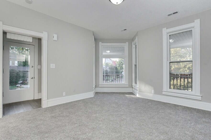 Building Photo - 403 Glen Ave