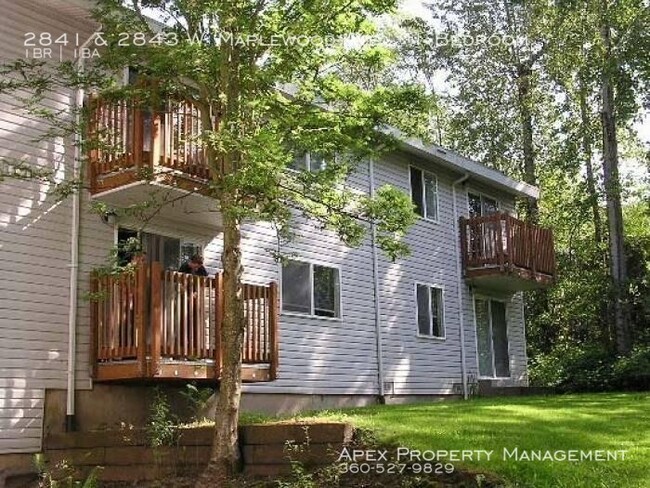 Primary Photo - 2843-2843 W Maplewood Ave