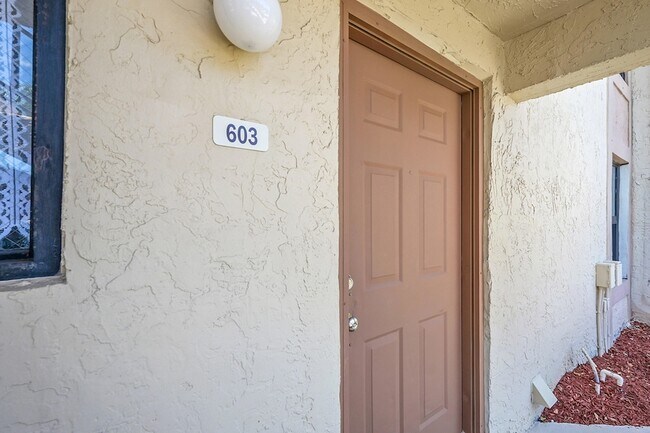 Building Photo - 9503 Boca Cove Cir