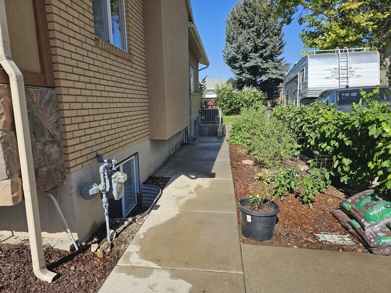 Building Photo - 9522 S Tarbert Cir