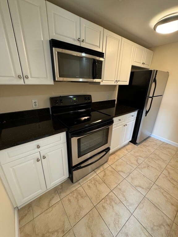 Building Photo - 8 Museum Way