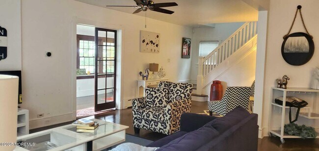 Building Photo - 393 N Bath Ave