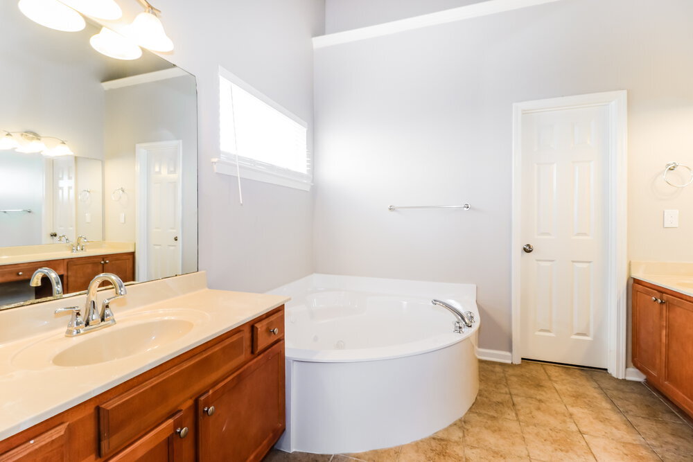 Building Photo - 4572 Tulip Bend Dr