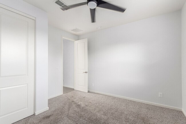 Building Photo - Stylish Living Near Queen Creek – Welcome ...