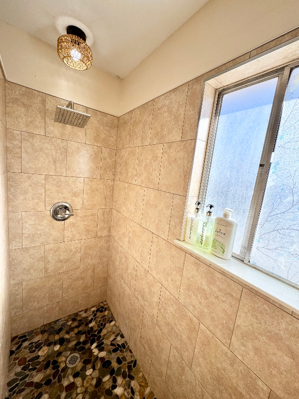 Building Photo - 5333 Longridge Ave