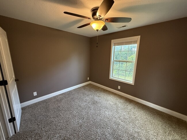 Building Photo - 113 Grassmire Dr