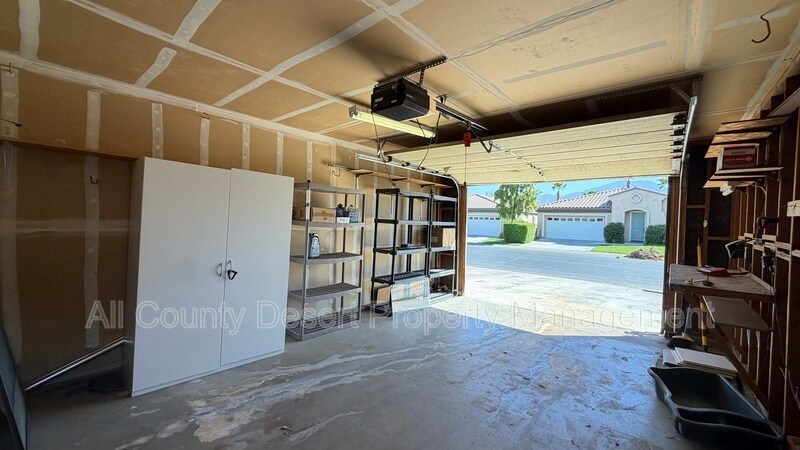 Building Photo - 82092 Cochran Dr