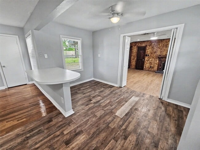 Building Photo - 1302 Westward Ave