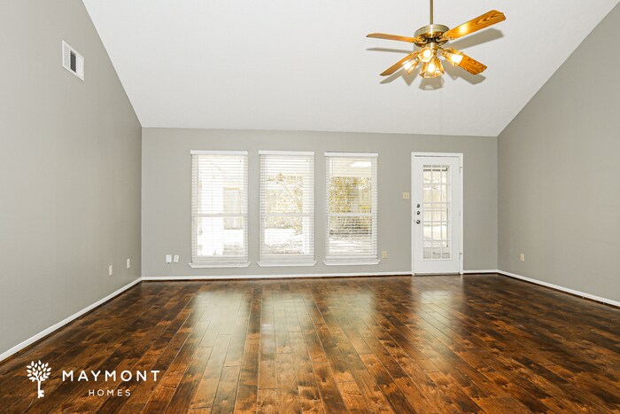 Building Photo - 3519 Lindenfield Dr