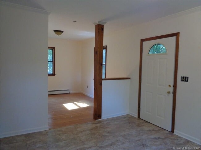 Building Photo - 44 Flat Rock Rd